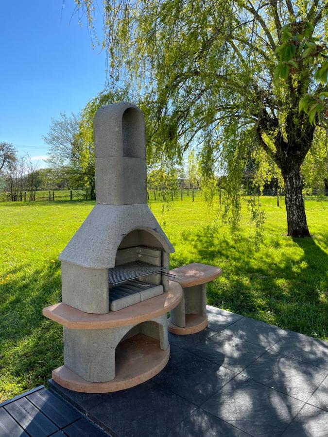 Gîte à l’orée du pré Villiers-Saint-Benoit Esterno foto