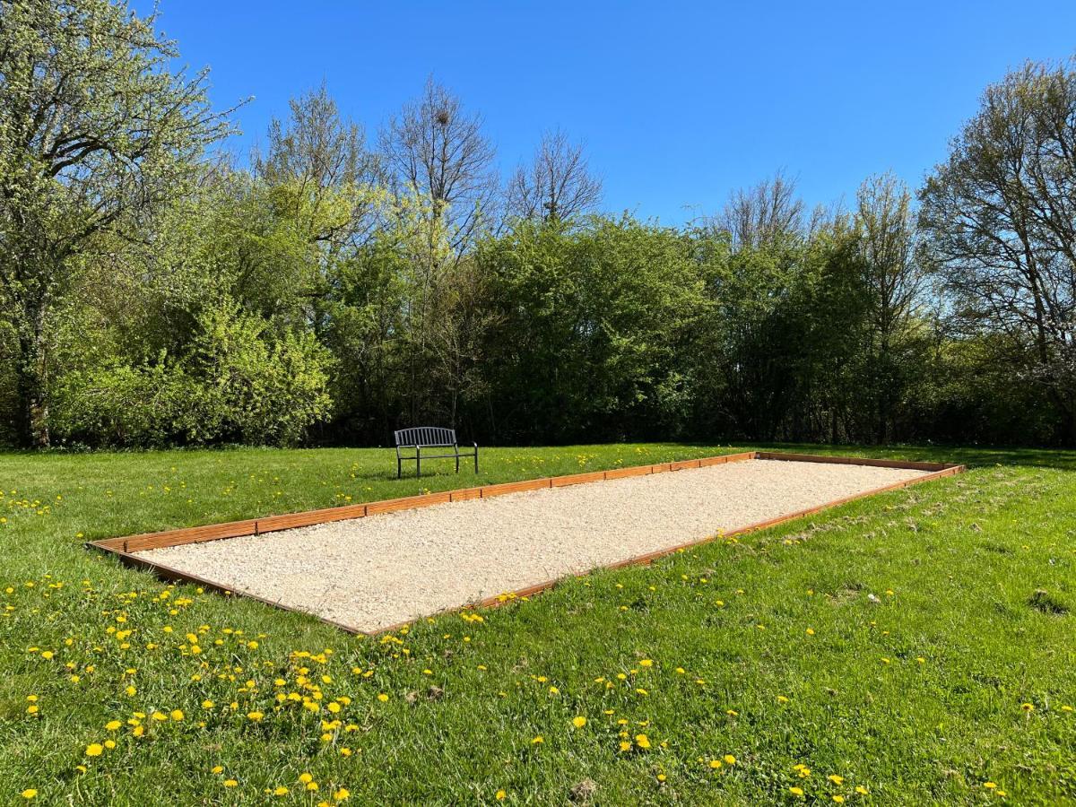 Gîte à l’orée du pré Villiers-Saint-Benoit Esterno foto